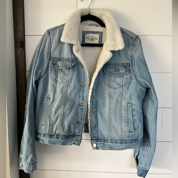 Jean Jacket with Sherpa Lining - Picture 2 of 4